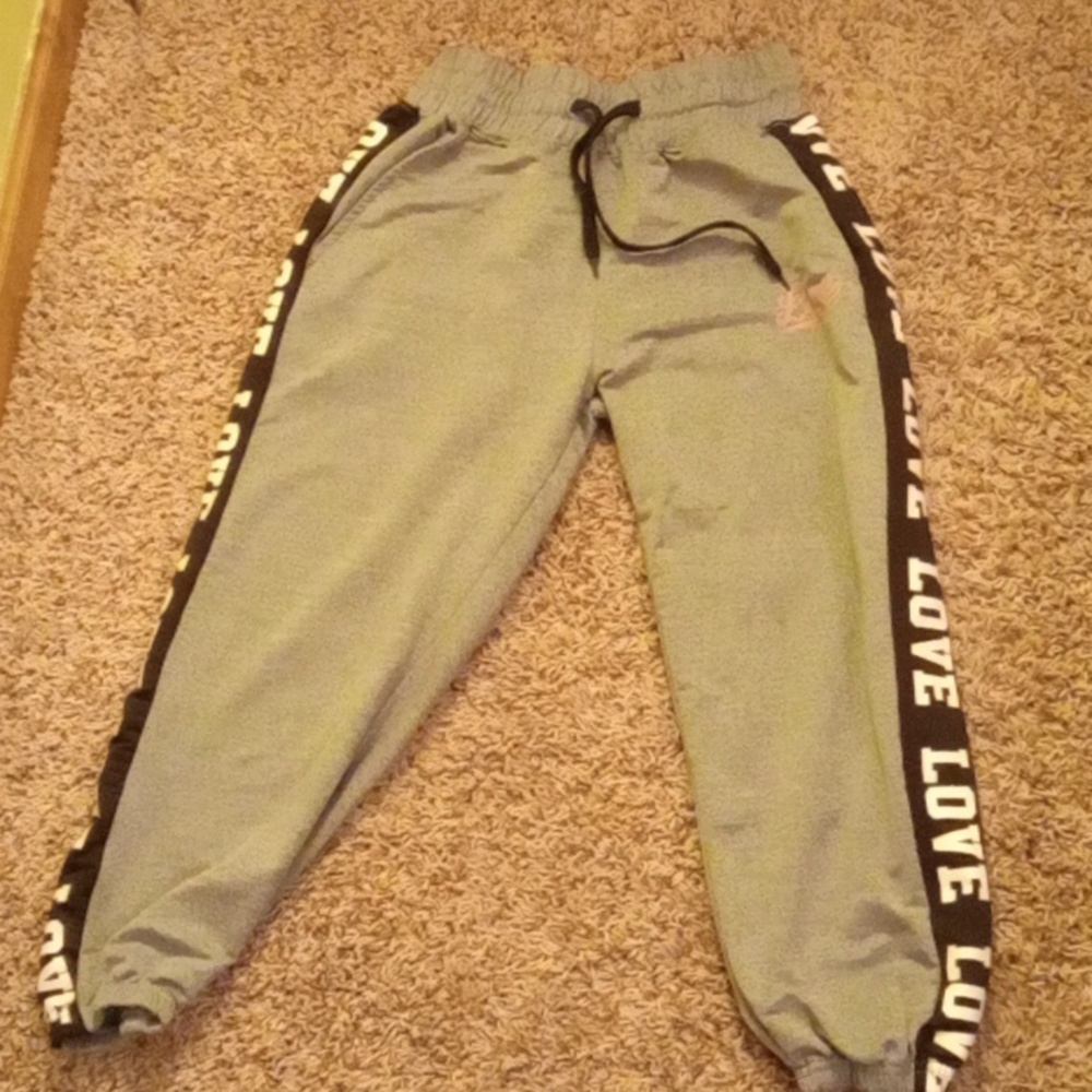 Athletic Capri pants